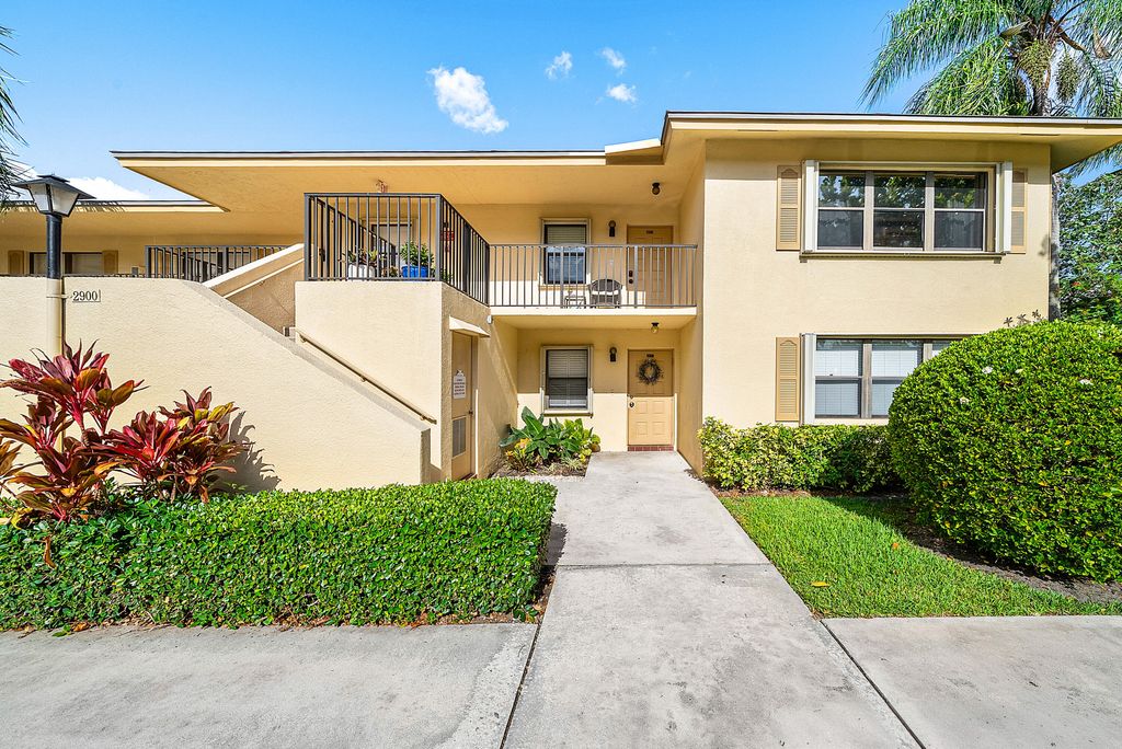 2900 SW 22nd Circle 221f, Delray Beach, FL 33445