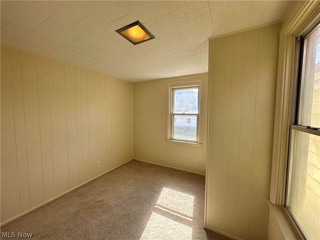 314 Adolphus Street, Chester, WV 26034