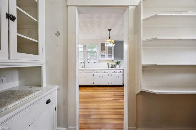 221 E 40th ST, Norfolk, VA 23504