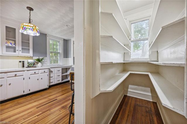 221 E 40th ST, Norfolk, VA 23504