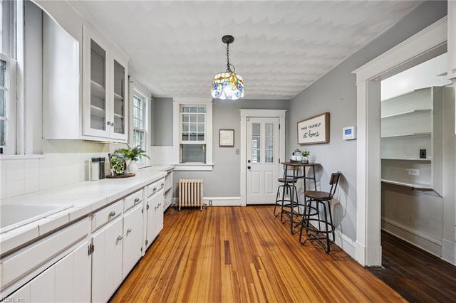 221 E 40th ST, Norfolk, VA 23504