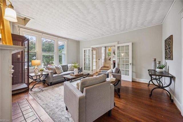 221 E 40th ST, Norfolk, VA 23504