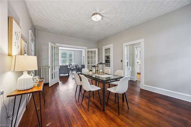 221 E 40th ST, Norfolk, VA 23504