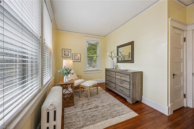 221 E 40th ST, Norfolk, VA 23504