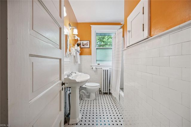 221 E 40th ST, Norfolk, VA 23504