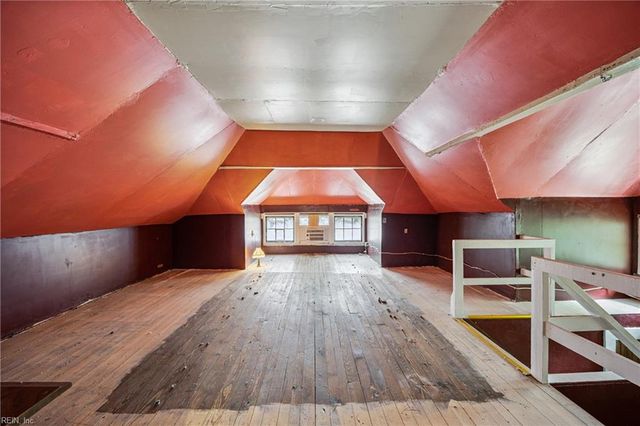 221 E 40th ST, Norfolk, VA 23504