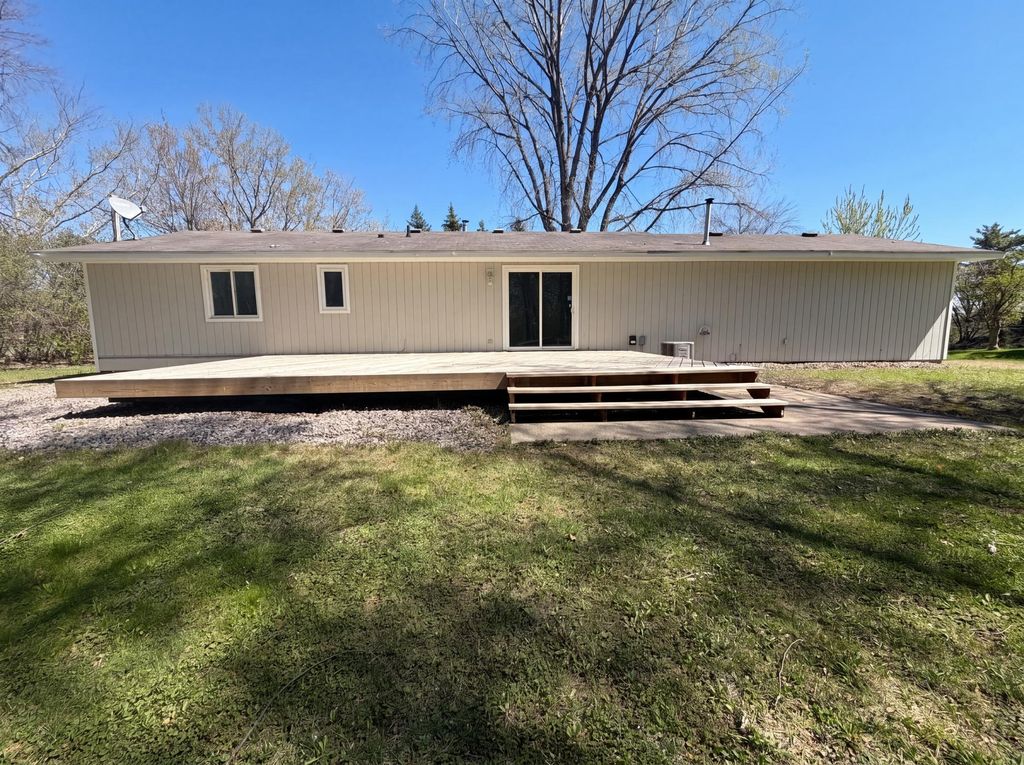 18817 Kenwood Trail, Lakeville, MN 55044 — photo 5