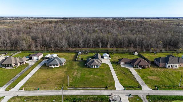 254 Baja Trail, Thibodaux, LA 70301