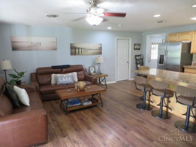 6942 Mountain View Drive, Paint Twp, OH 45133