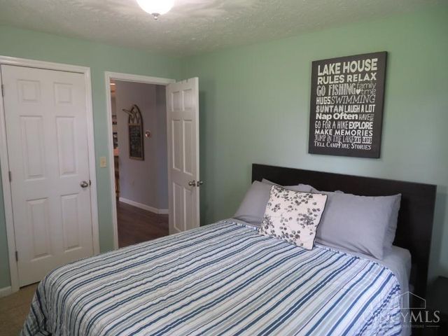 6942 Mountain View Drive, Paint Twp, OH 45133