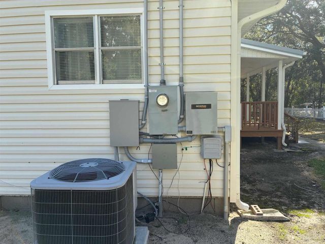 3324 Bonfire Dr, Milton, FL 32583