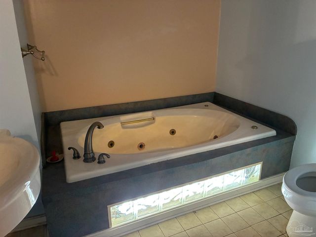 3324 Bonfire Dr, Milton, FL 32583