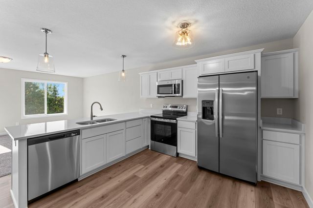 2101 Pleasant Drive, Prescott, WI 54021