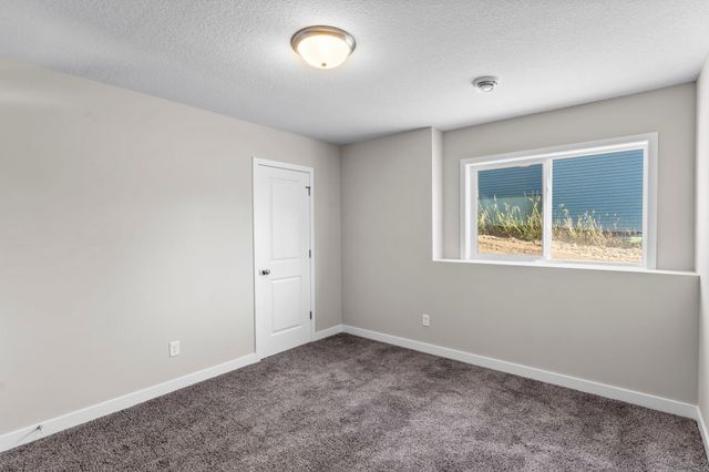 2101 Pleasant Drive, Prescott, WI 54021