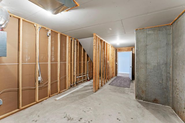 2101 Pleasant Drive, Prescott, WI 54021