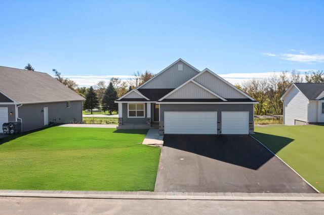 2101 Pleasant Drive, Prescott, WI 54021