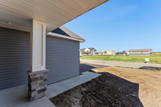 2101 Pleasant Drive, Prescott, WI 54021