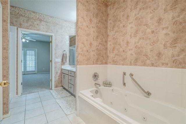 16133 Silverado Drive, Edmond, OK 73013