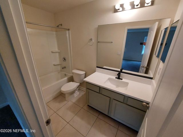 9479 STAR Drive, Jacksonville, FL 32256