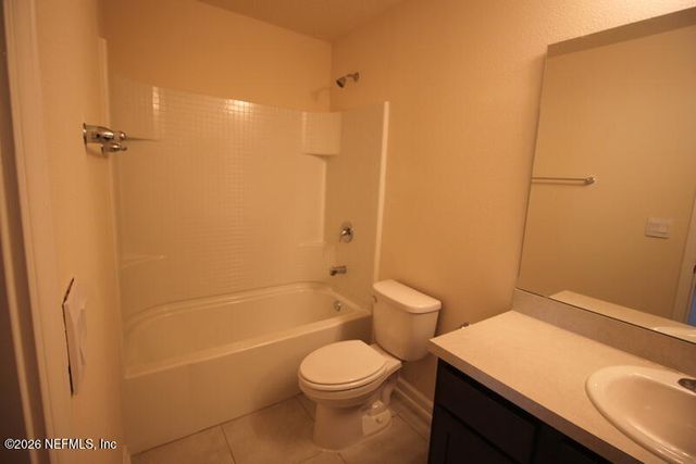 9479 STAR Drive, Jacksonville, FL 32256