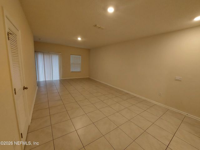 9479 STAR Drive, Jacksonville, FL 32256