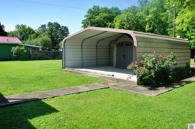 909 S 3rd Street, Paducah, KY 42003