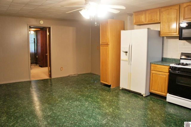 909 S 3rd Street, Paducah, KY 42003