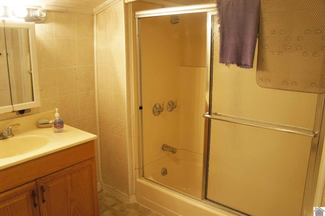 909 S 3rd Street, Paducah, KY 42003