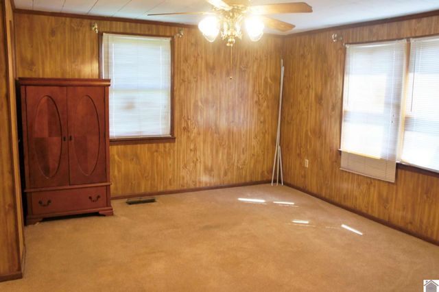 909 S 3rd Street, Paducah, KY 42003