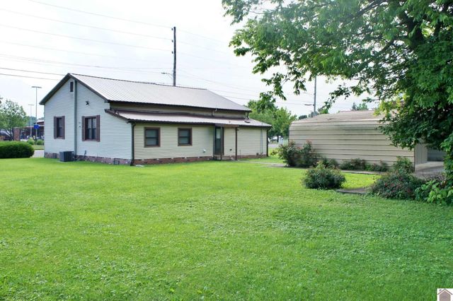 909 S 3rd Street, Paducah, KY 42003