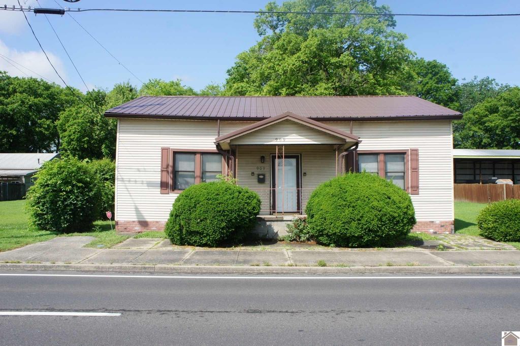 909 S 3rd Street, Paducah, KY 42003