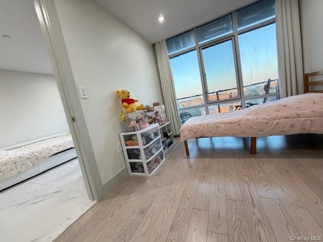 41-62 Bowne Street 9F, Flushing, NY 11355