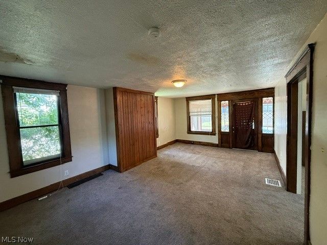 128 Sayers Avenue, Niles, OH 44446