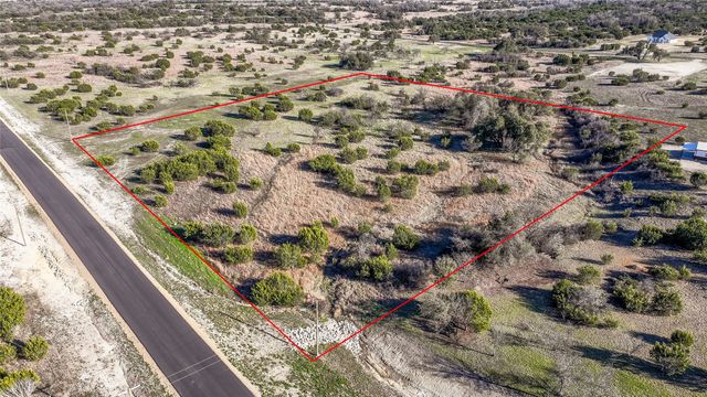 442 Hollow Drive, Lipan, TX 76462