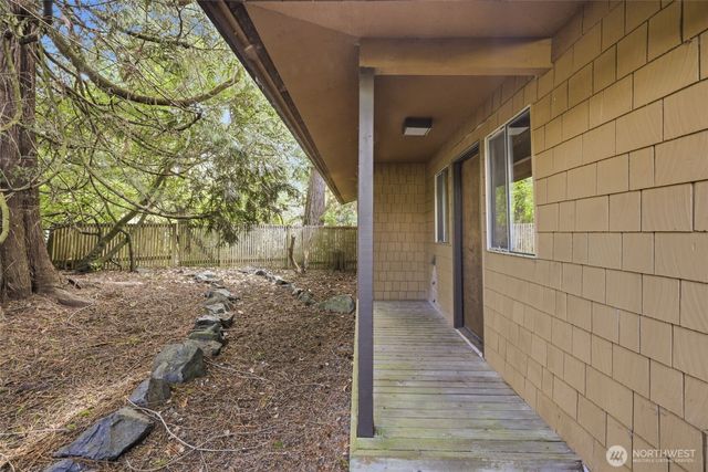 20319 92nd Avenue W, Edmonds, WA 98020