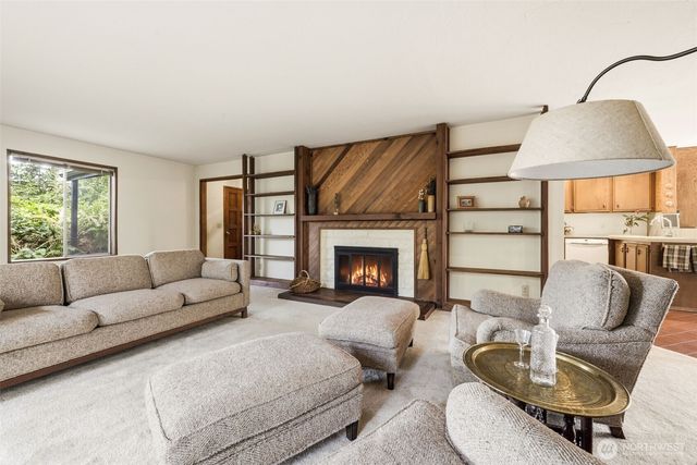 20319 92nd Avenue W, Edmonds, WA 98020