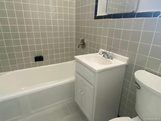 245-15 77th Crescent F-2, Bellerose, NY 11426
