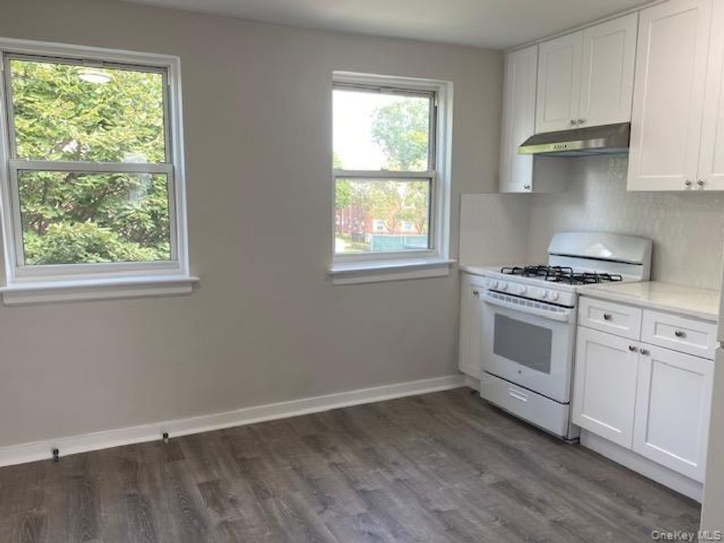 245-15 77th Crescent F-2, Bellerose, NY 11426 — photo 4