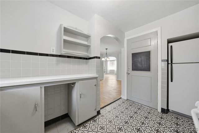 5871 Cole Road, Orchard Park, NY 14127