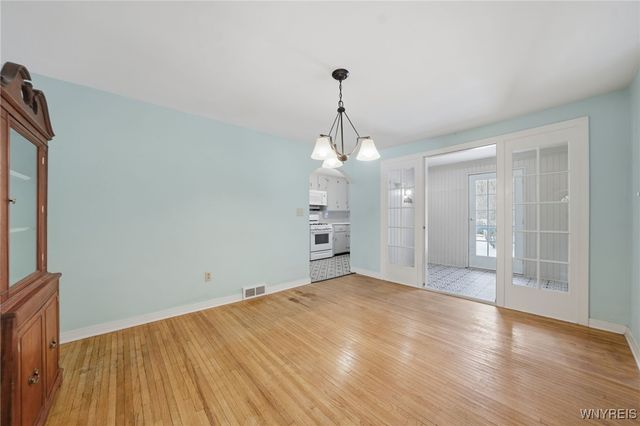 5871 Cole Road, Orchard Park, NY 14127