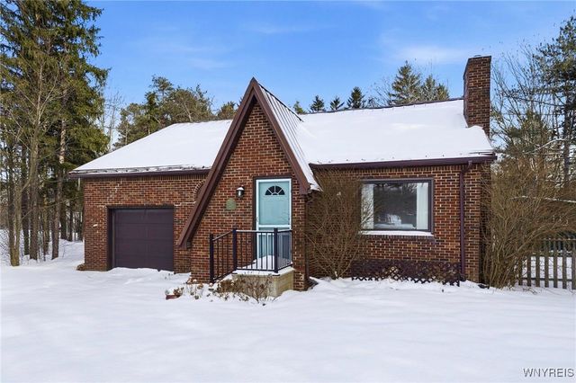 5871 Cole Road, Orchard Park, NY 14127