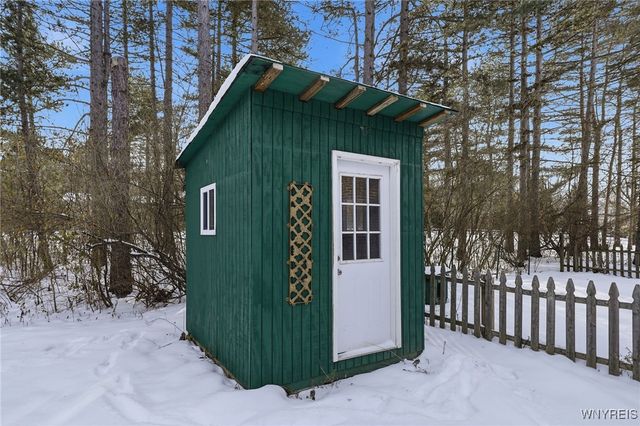 5871 Cole Road, Orchard Park, NY 14127