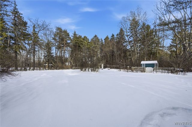 5871 Cole Road, Orchard Park, NY 14127