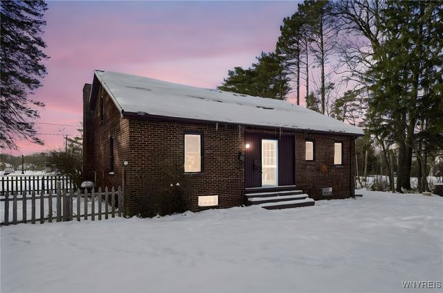 5871 Cole Road, Orchard Park, NY 14127