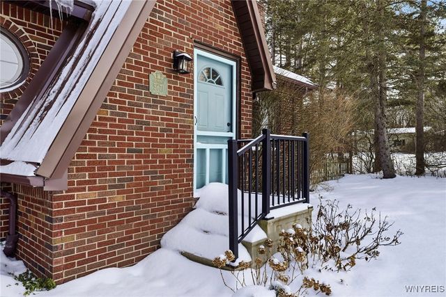 5871 Cole Road, Orchard Park, NY 14127