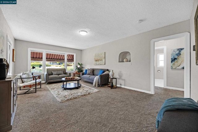 5136 Argyle Road, El Sobrante, CA 94803