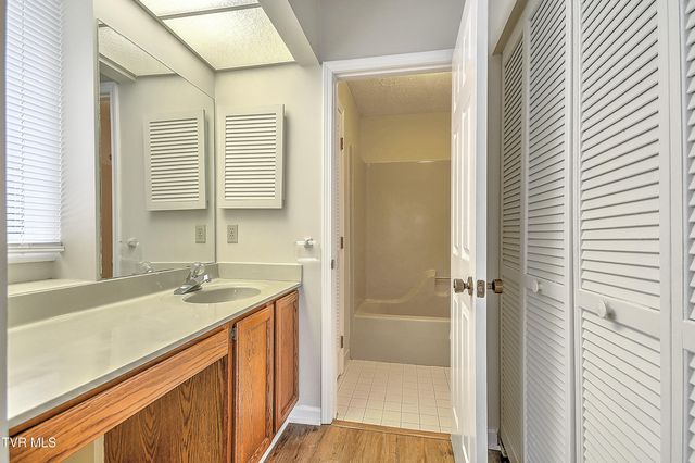 130 Quail Run 130, Bristol, VA 24201