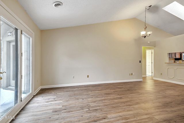 130 Quail Run 130, Bristol, VA 24201