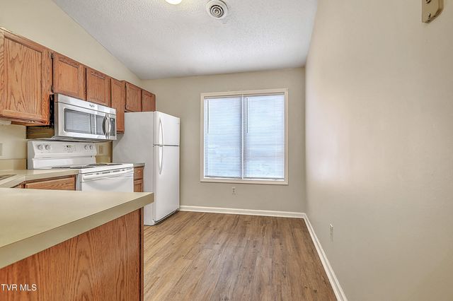 130 Quail Run 130, Bristol, VA 24201