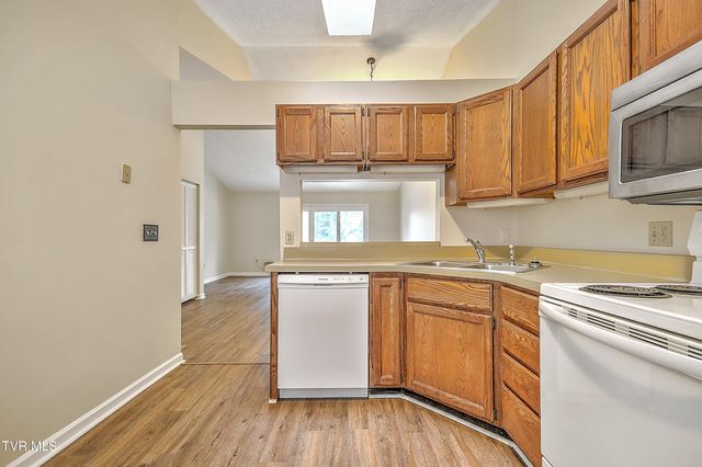 130 Quail Run 130, Bristol, VA 24201